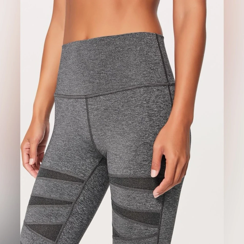 Lululemon women’s size 6 Wunder Under HR Tight, SE Tech preowned excellent cond